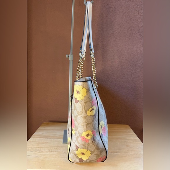 Coach Floral Signature Cammie Chain Tote | Spring Print | EUC - Picture 5 of 11